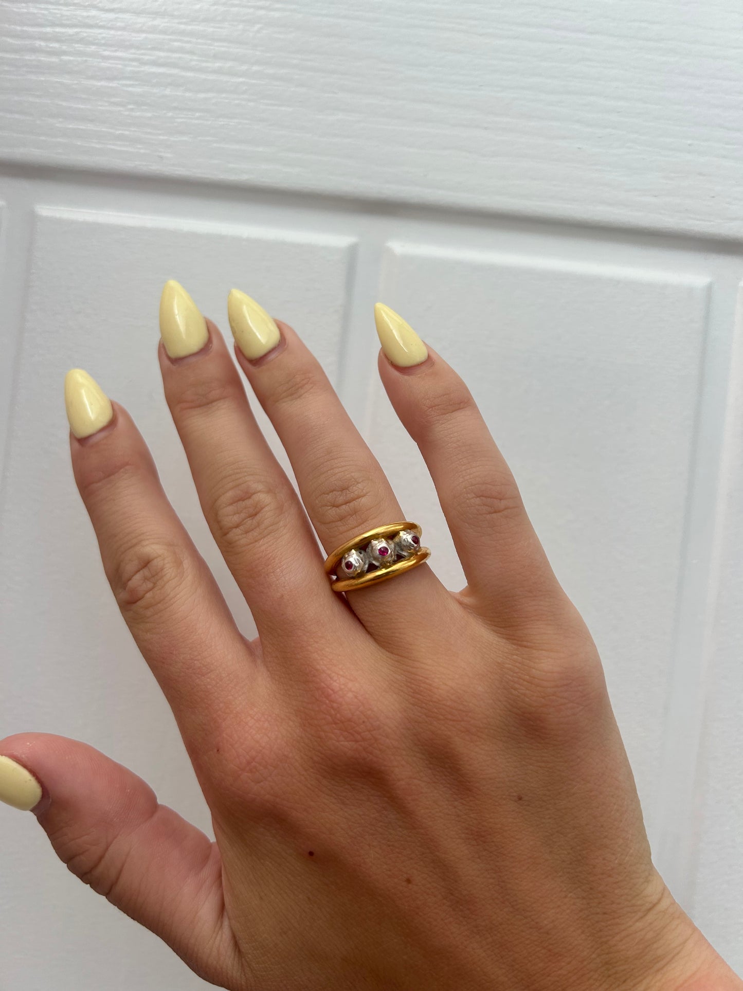 BANANA SPLIT RING