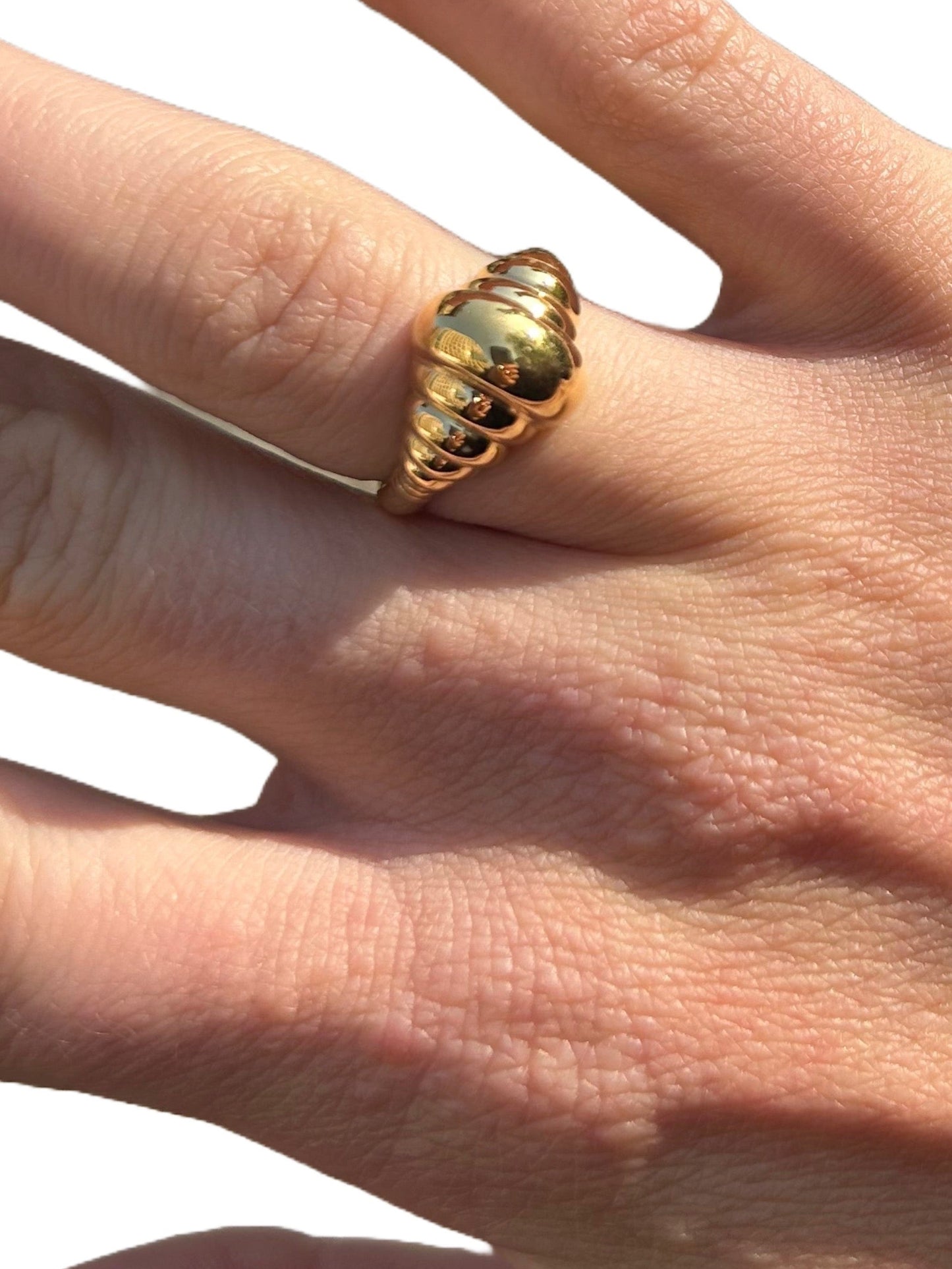 CROISSANT RING