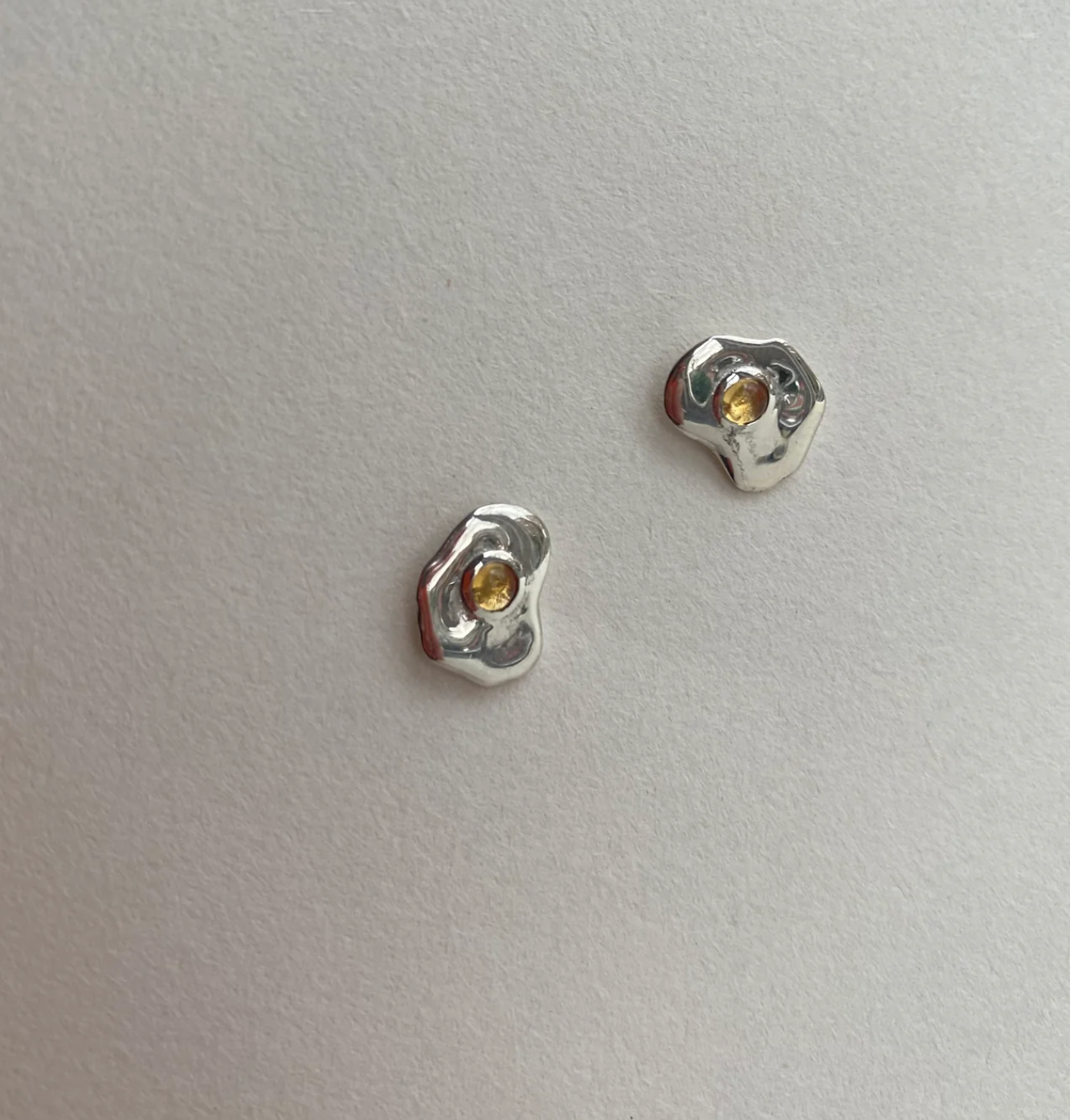 FRIED EGG STUDS